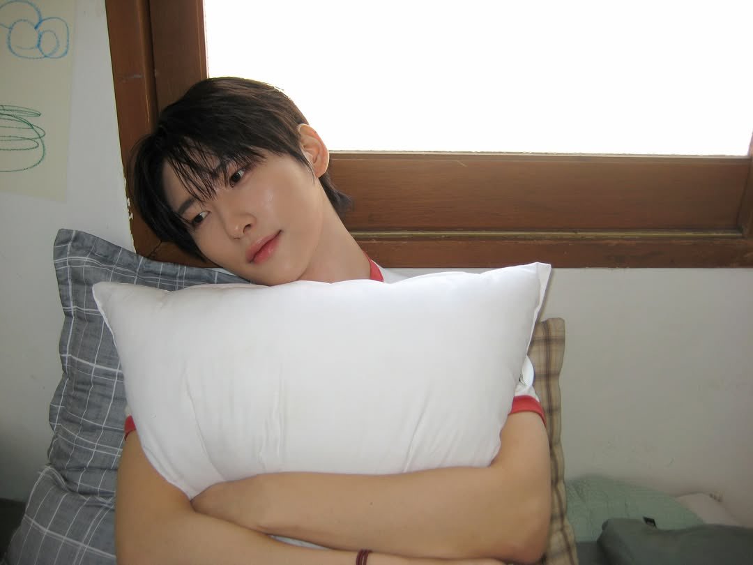 [📷 INSTAGRAM] 
♬ Love U Like That - Lauv

우리의 시간 벌써 6번째

260415 #우빈