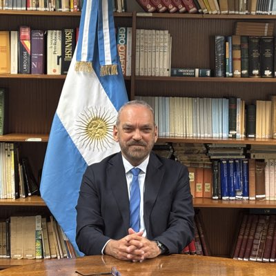 Fernando A. Iglesias tweet media