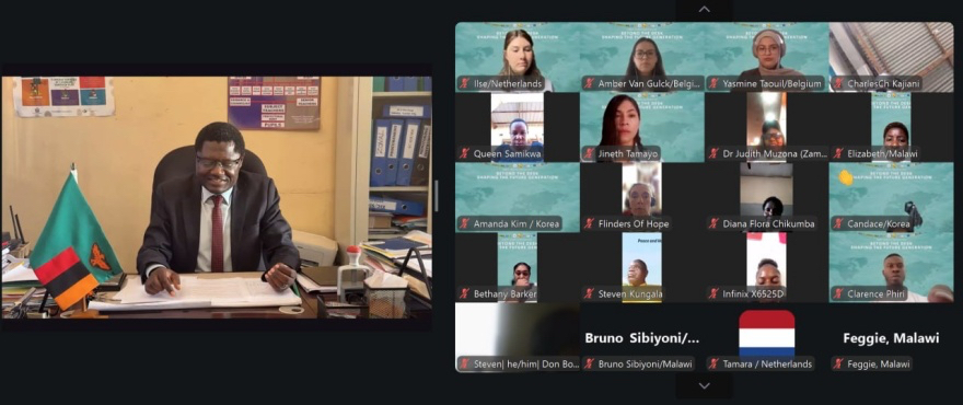 RyanMeg12197's tweet photo. Cyberbullying and media addiction are the new classroom crises. Can Peace Education be the cure?
Educators from 8 nations recently converged to discuss a radical shift from academic statistics to value-based learning.
Read more: https://t.co/MLjwj6BTdR
#HWPL #PeaceEducation https://t.co/mNdzPo8Mfh