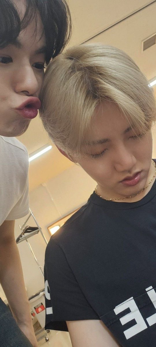 뿡빵 tweet media