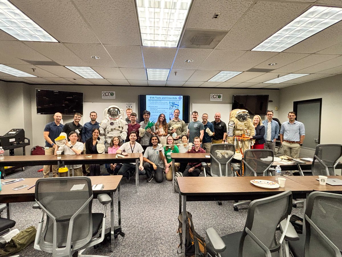 UTMB_Aerospace's tweet photo. "Formal didactics on aerospace medicine at a level of depth and breadth that cannot be obtained elsewhere." Dr. Ganeev Singh on UTMB's Principles of Aviation and Space Medicine course.
Apply by TOMMOROW, April 16. https://t.co/UJI3xnKxRW https://t.co/Xbvk4pt7PB