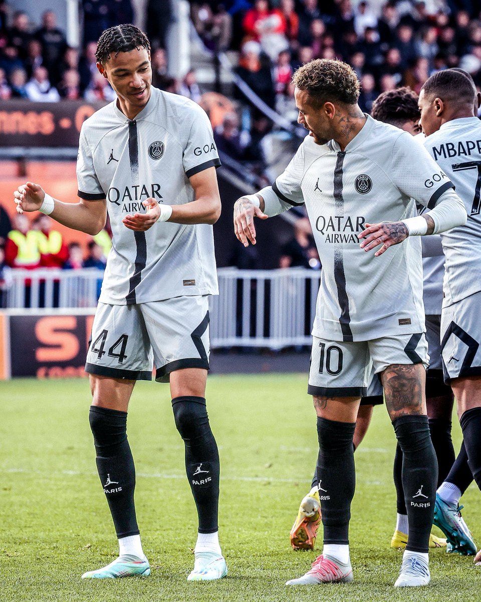 PSG Pictures That Go Hard tweet media