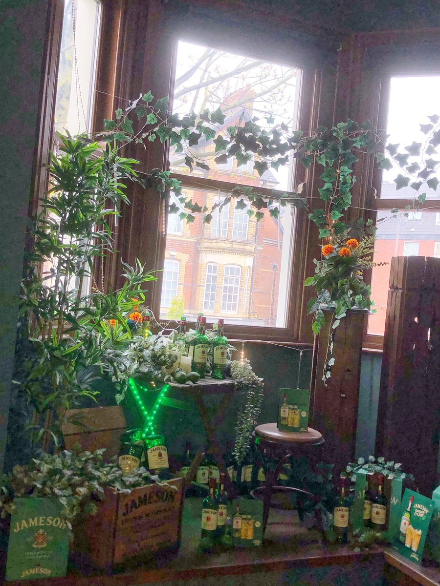 Alisone_Davies's tweet image. instagram.com/p/DXICxD3jrAp/…
🚢A Night To Remember⚓️
🩵Belfast 🇬🇧🇮🇪
Partie 1/2 : Belfast + Jardins + Dinosaures.
#Belfast #BelfastCity #NorthernIreland #Ireland #Irish #Gardens #Botanic #dinosaurgirl