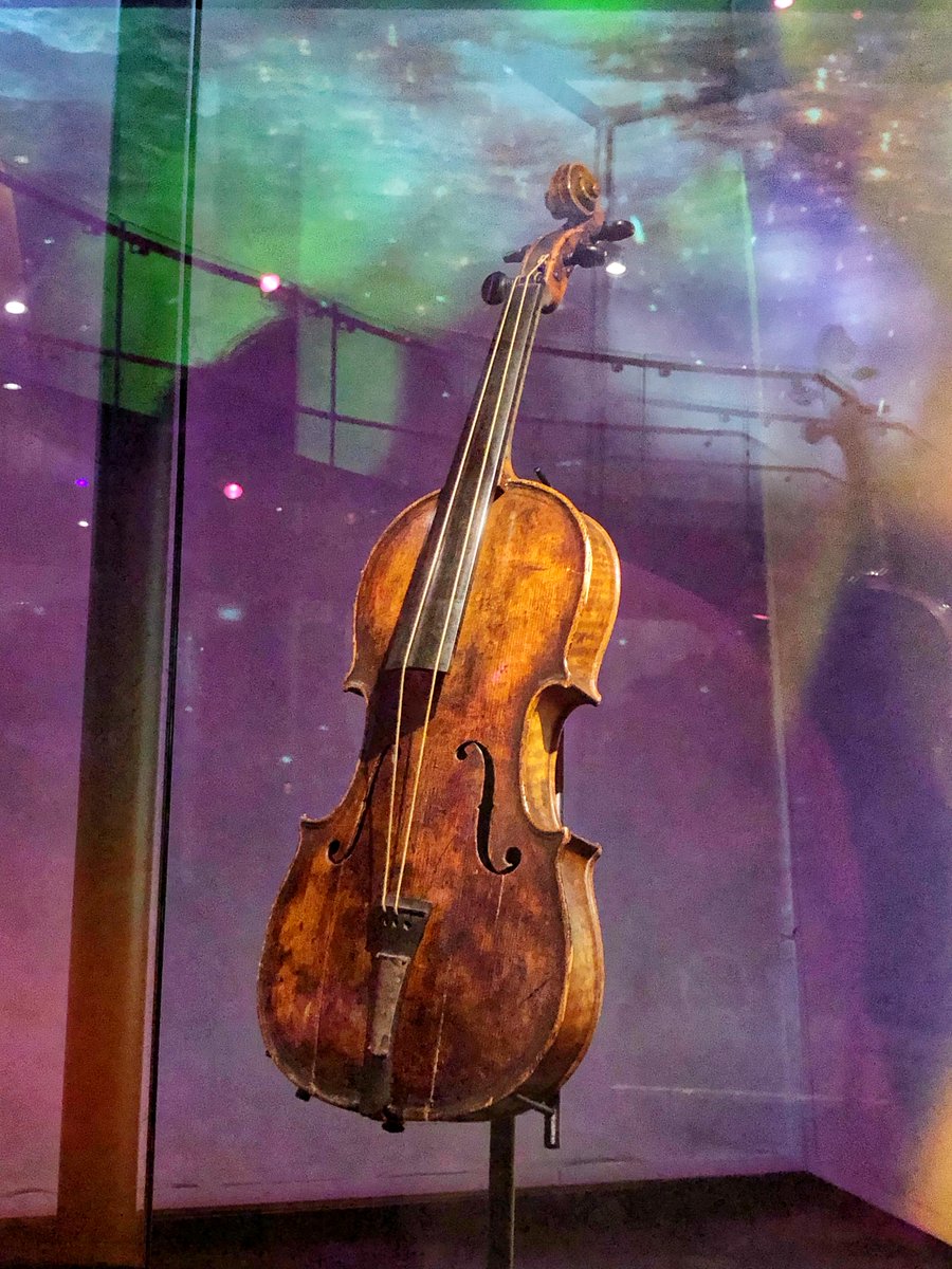 Alisone_Davies's tweet image. instagram.com/p/DXIEBC5joLL/…
🚢A Night To Remember⚓️
🩵Belfast 🇬🇧🇮🇪
Partie 2/2 : Nuit hommage au Titanic.
#Belfast #BelfastCity #NorthernIreland #Ireland #Irish #Titanic #ANightToRemember #Titanic2026