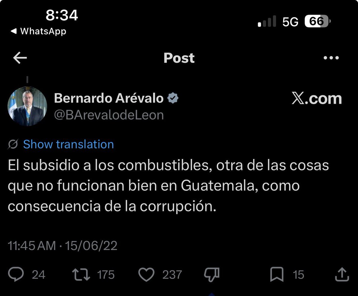 dsagastumev's tweet photo. El ILEGÍTIMO mintiéndole ahora al pueblo de Guatemala que con los subsidios al combustible sí van a arreglar la situación, cuando en el 2022 decía LO CONTRARIO. 

¿Entonces?

Le dejo 4 posts de su propia cuenta en donde critica los subsidios a los combustibles en 2022.

El subsidio lo paga el contribuyente de todos modos, no es un regalo de nadie (se lo quitan a algún rubro para destinarlo a esto o nos lo cargan por otro lado).

Ojo! Los subsidios son un ENGAÑO, no una solución!