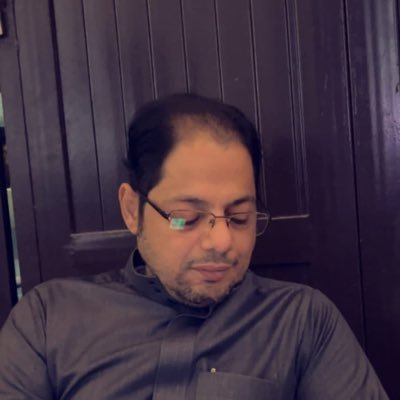 zaydahm79027575's tweet photo. كلمة حق تقول في هولاء الرجال المخلصين الأوفياء دائم في منصة صوت الجمهور الاتحادي في @mohammwa
@nmran123 
@asdabufahad 
عمل يشكرك فيذكر في توزيع التذكره ليس من الان هي سنوات ممتدى فيها الأسد ابوفهد شامخ مثل الجبال @AmoodiAmmar https://t.co/wT2Yll1R0S