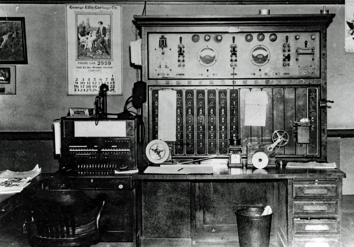 HPS_Museum's tweet photo. #NationalTelecommunicatorsWeek #NationalPublicSafetyTelecommunicatorsWeek #NPSTW
Happy 90th Birthday! In April, 1936, the Hamilton Police Department was granted its first Radio Licence. #HPSMuseum #HamOnt #PoliceHistory #HamOntHistory https://t.co/FNQ8EqQoxK