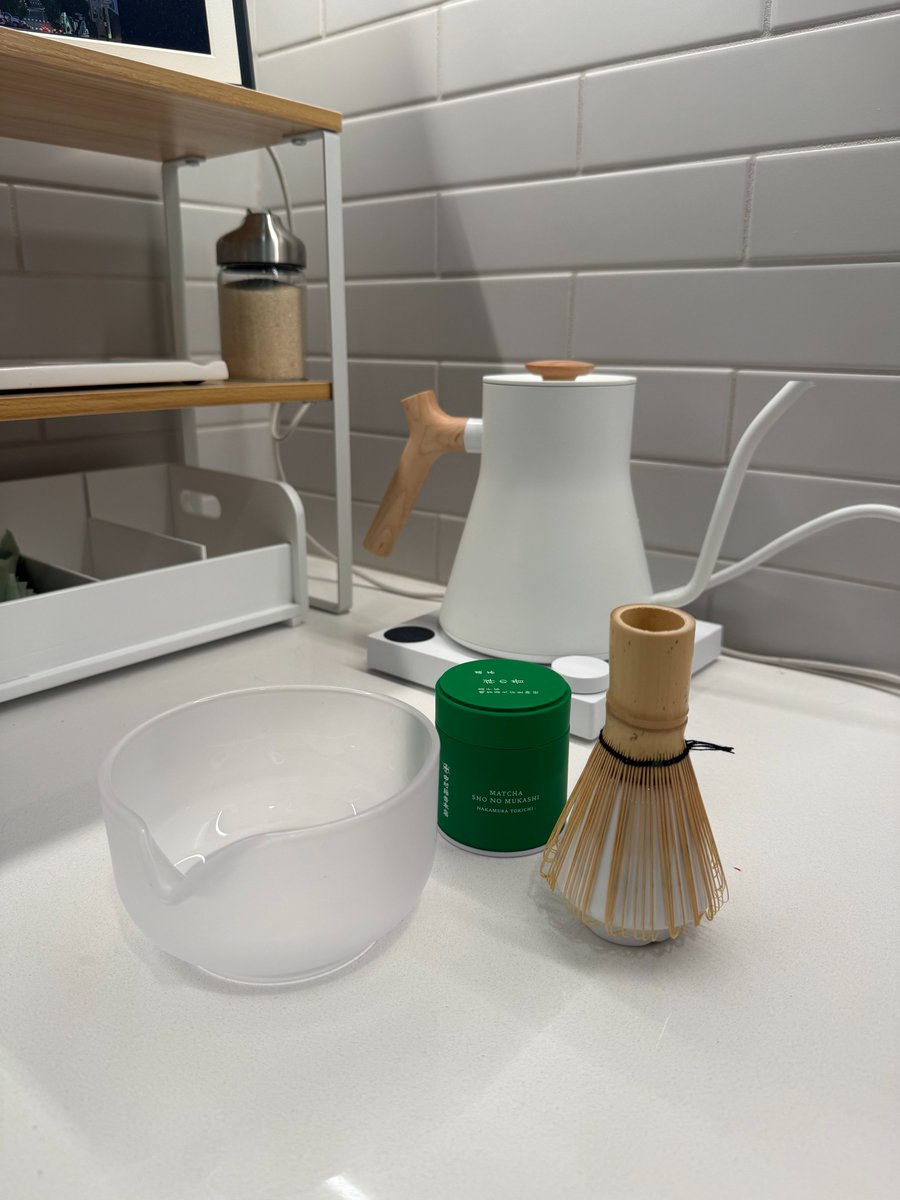 Laura H. Clugston tweet media