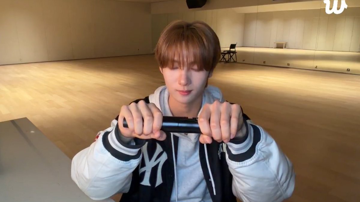 shu ♡‧₊ ໒꒱ tweet media