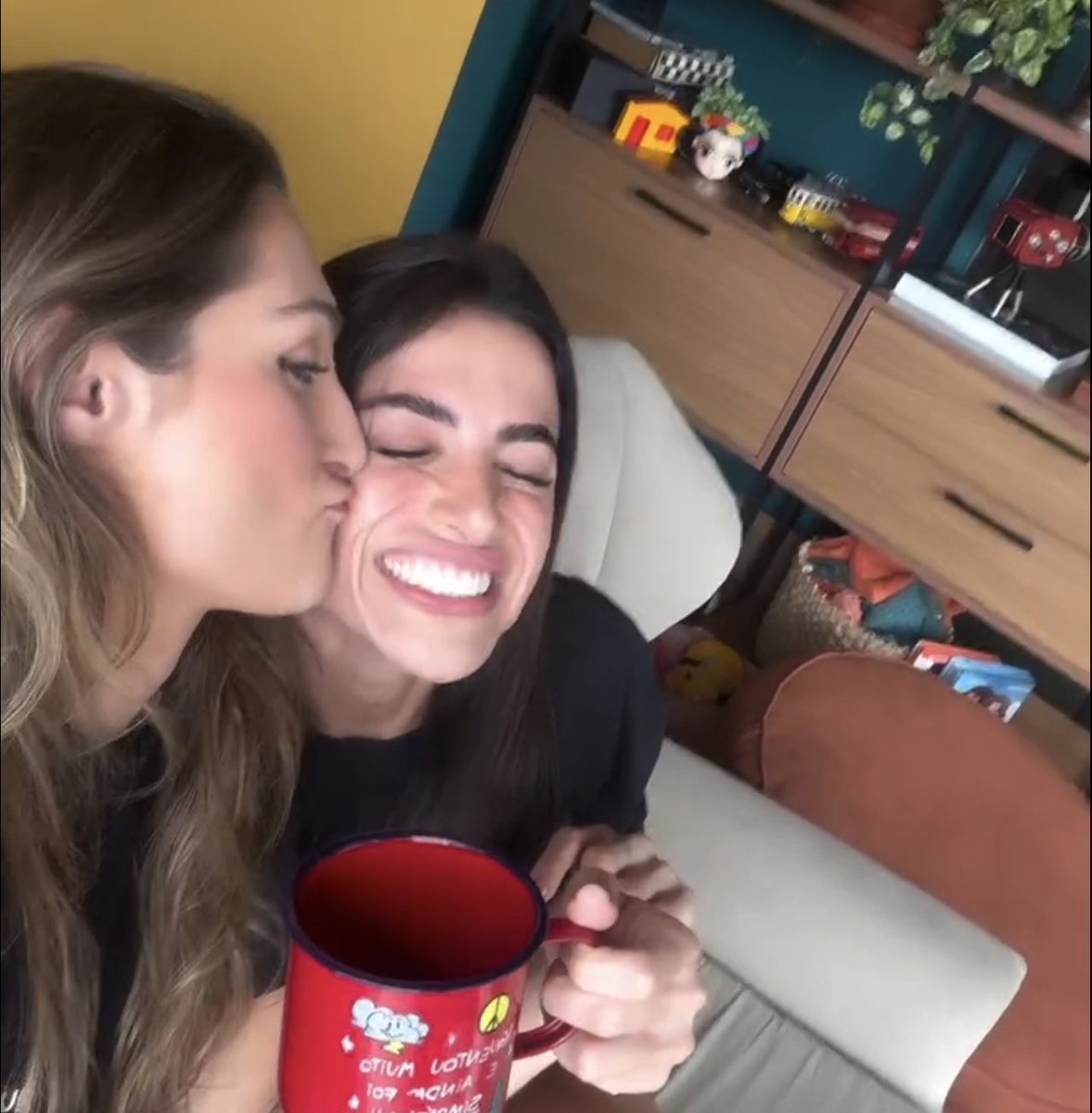 M҉ e҉ r҉ i҉. ♟️•MiAmiMiOdi • tweet media