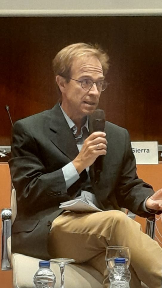 SocEspPR's tweet photo. La SEPR participa en la jornada científica de #GuíaSalud sobre atención sanitaria basada en el valor.
El encuentro reunió a más de 200 profesionales y abordó la adecuación de la asistencia y las recomendaciones de “No Hacer”.
🔗https://t.co/7wzCMzAzYI
#SEPR #Salud #NoHacer https://t.co/up8jE713kj