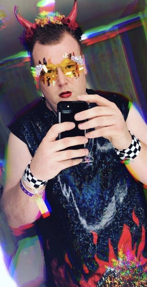 <a href="/iluvoutsellingu/">josh paytonn</a> Mind you, Jake Ryan, who used to go by JakeRyanDuh (feel free to search him via his old handle) would also dress like this and appropriate culture by using headdresses even after the rave community called it out. Let me tell you he also catfished a bunch of his male friends.