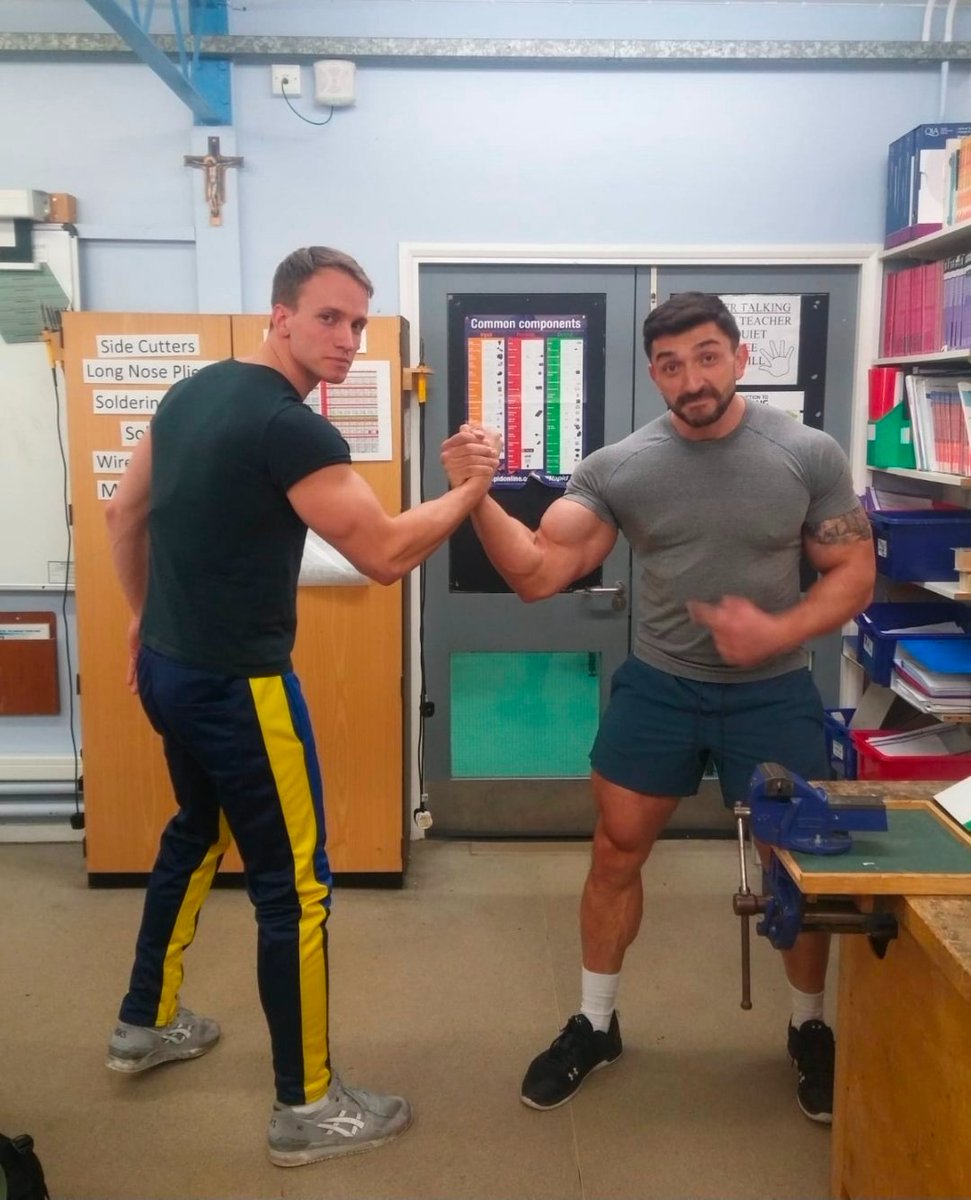 adr_vld's tweet photo. Lost this one. Send help (or protein). https://t.co/v1Oj1UnVLo
