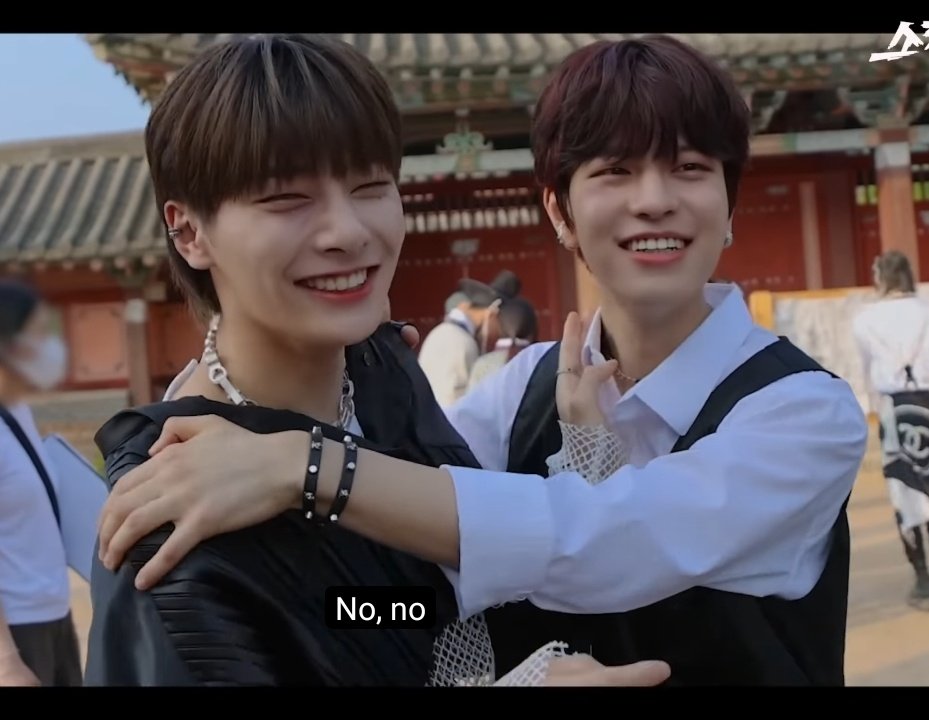 ari 🍓 tweet media