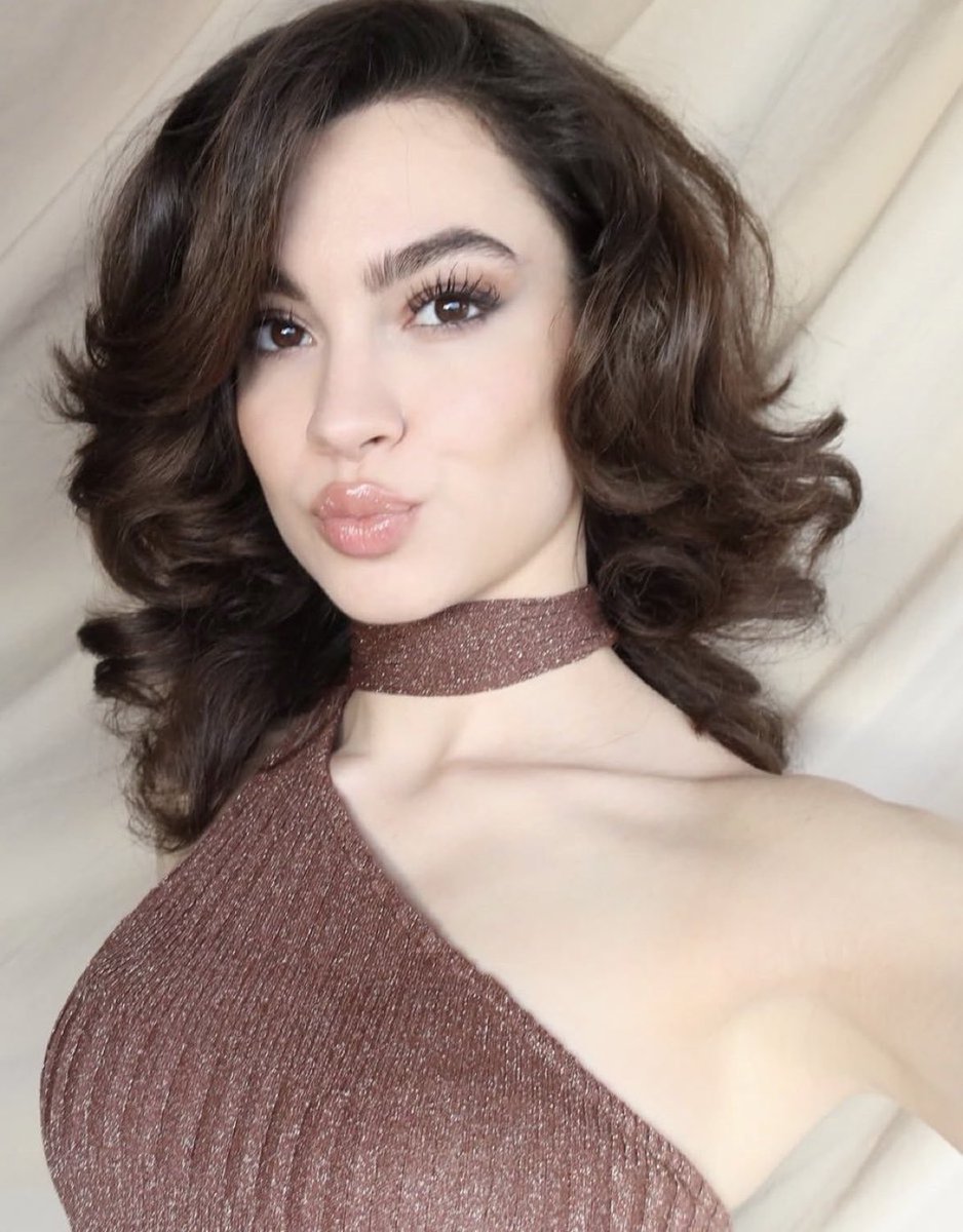 victoria tweet media