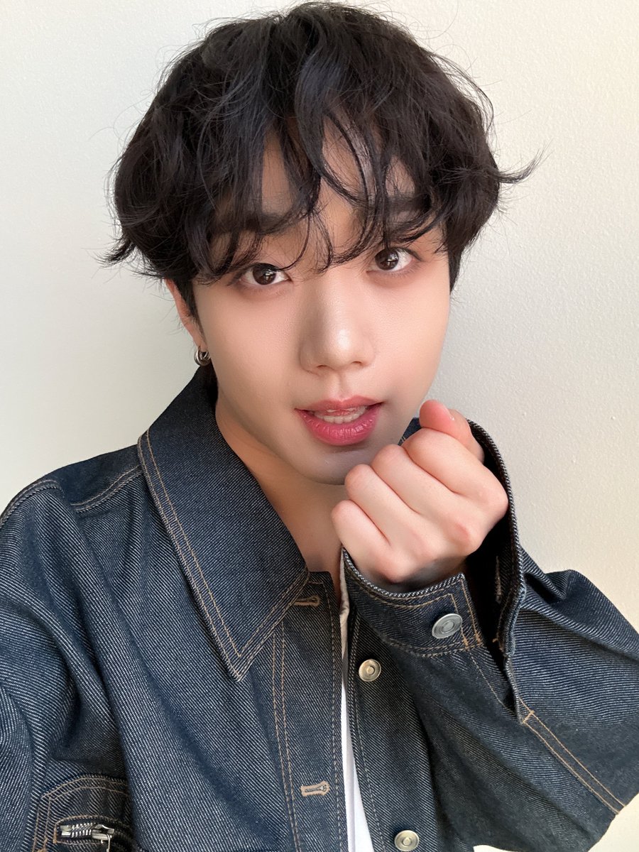 TRENDZ (트렌드지) tweet media