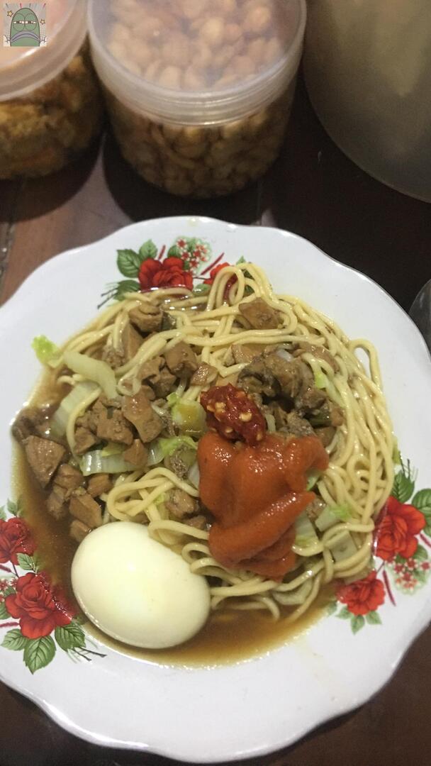 Tanyarlfes tweet media