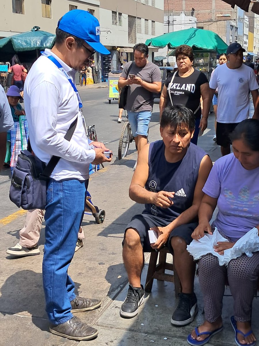 SUNATOficial's tweet photo. A través de la campaña #SunatDigital recorremos los principales centros comerciales para acercar nuestros servicios a contribuyentes y ciudadanía.
Los aplicativos #AppPersonas y #AppEmprender 📲 están diseñados para agilizar tus trámites desde la comodidad de tu casa o negocio. https://t.co/hA6vMgMB4e