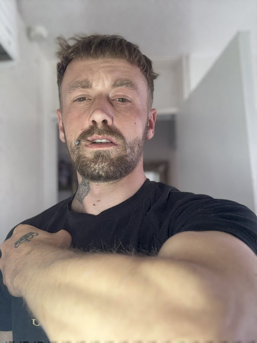 Mαster Sean ♛ tweet media