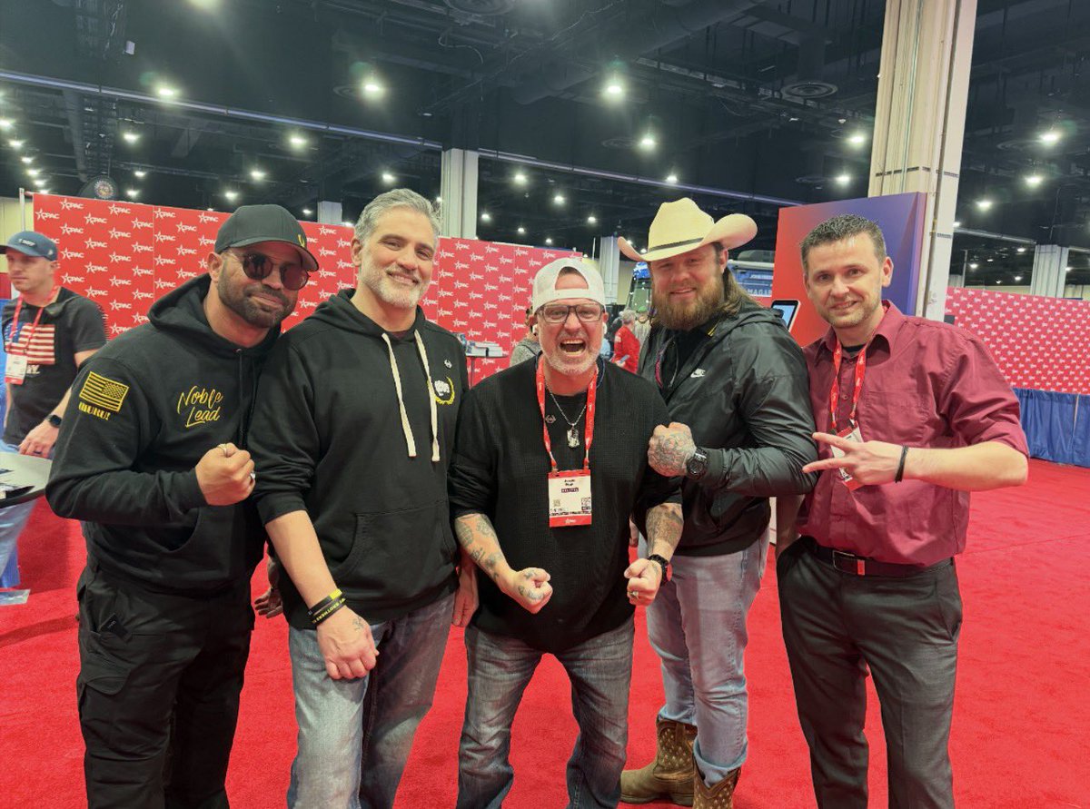 Enrique Tarrio tweet media