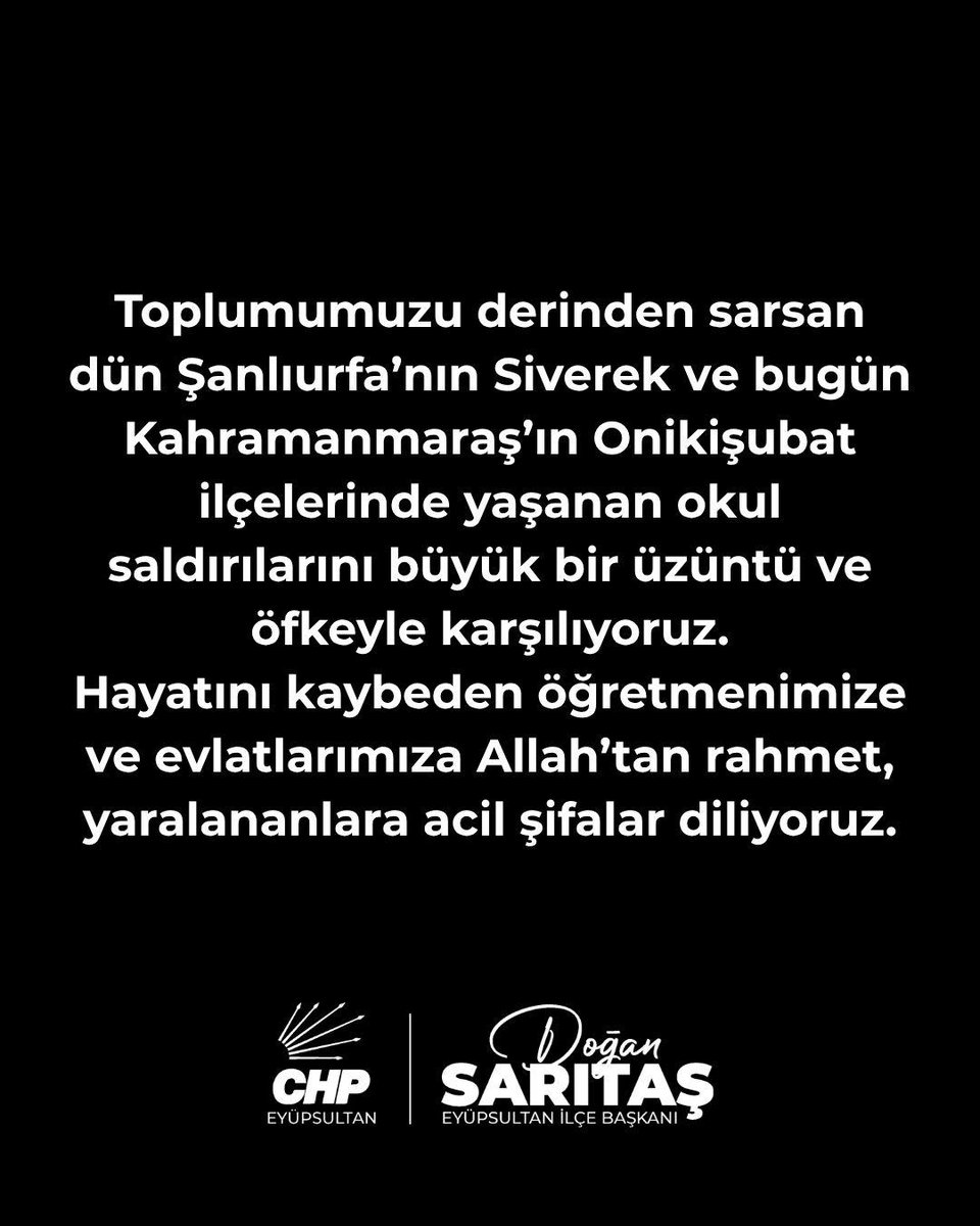 chpeyupsultan's tweet photo. Dün Şanlıurfa’nın Siverek ve bugün Kahramanmaraş’ın Onikişubat ilçelerinde yaşanan okul saldırılarını büyük bir üzüntü ve öfkeyle karşılıyoruz.
Hayatını kaybeden öğretmenimize ve evlatlarımıza Allah’tan rahmet, yaralananlara acil şifalar diliyoruz.
#EgitimdeŞiddeteHayır https://t.co/S2yqRbE4Hy