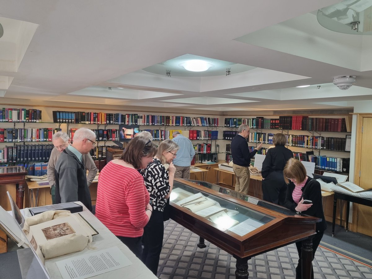 The Signet Library tweet media