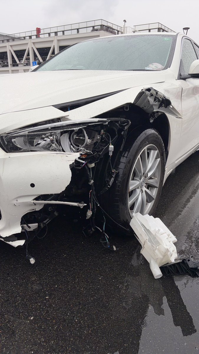 polca442's tweet photo. みんな白米を用意しろ車廃車や https://t.co/fTPgWtS7H9