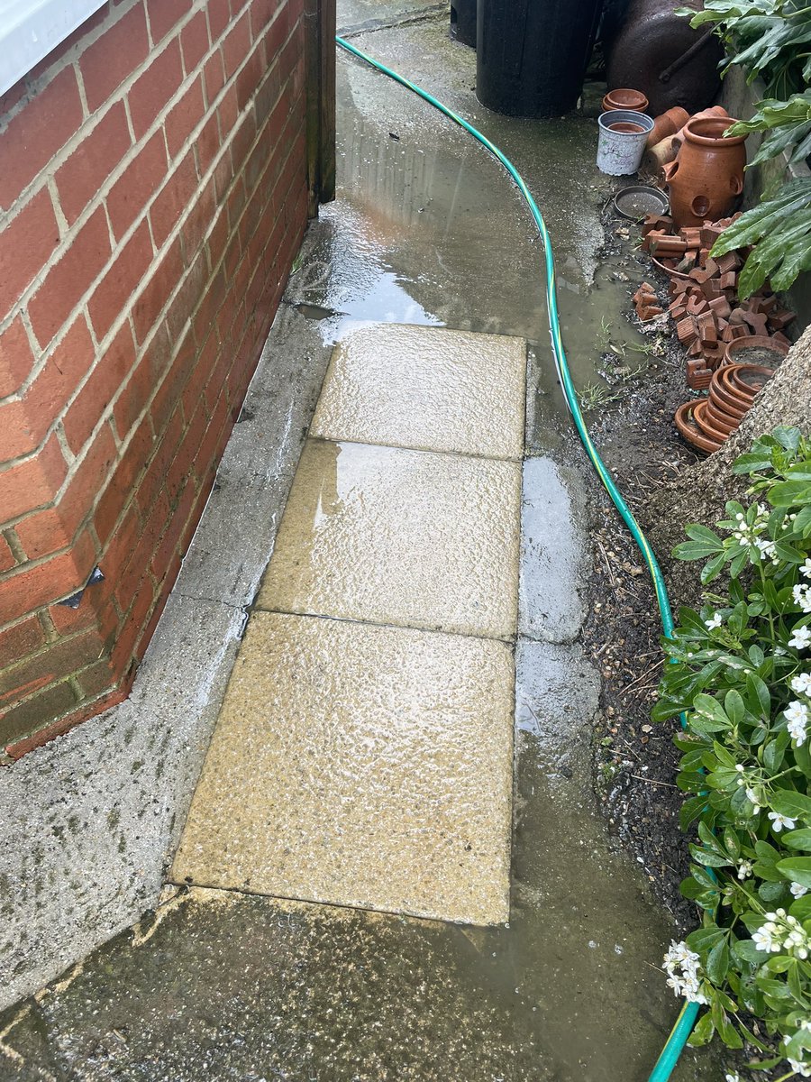 Clive Hart tweet media