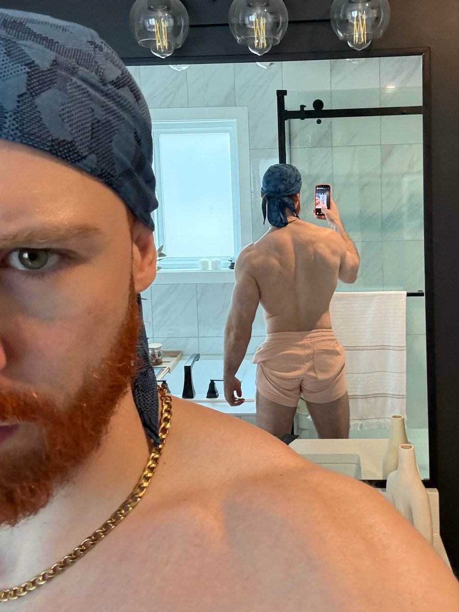 maxivillion's tweet image. Viking soul, pirate heart 🧡💙   #redhead  #pirate  #mode #gay
