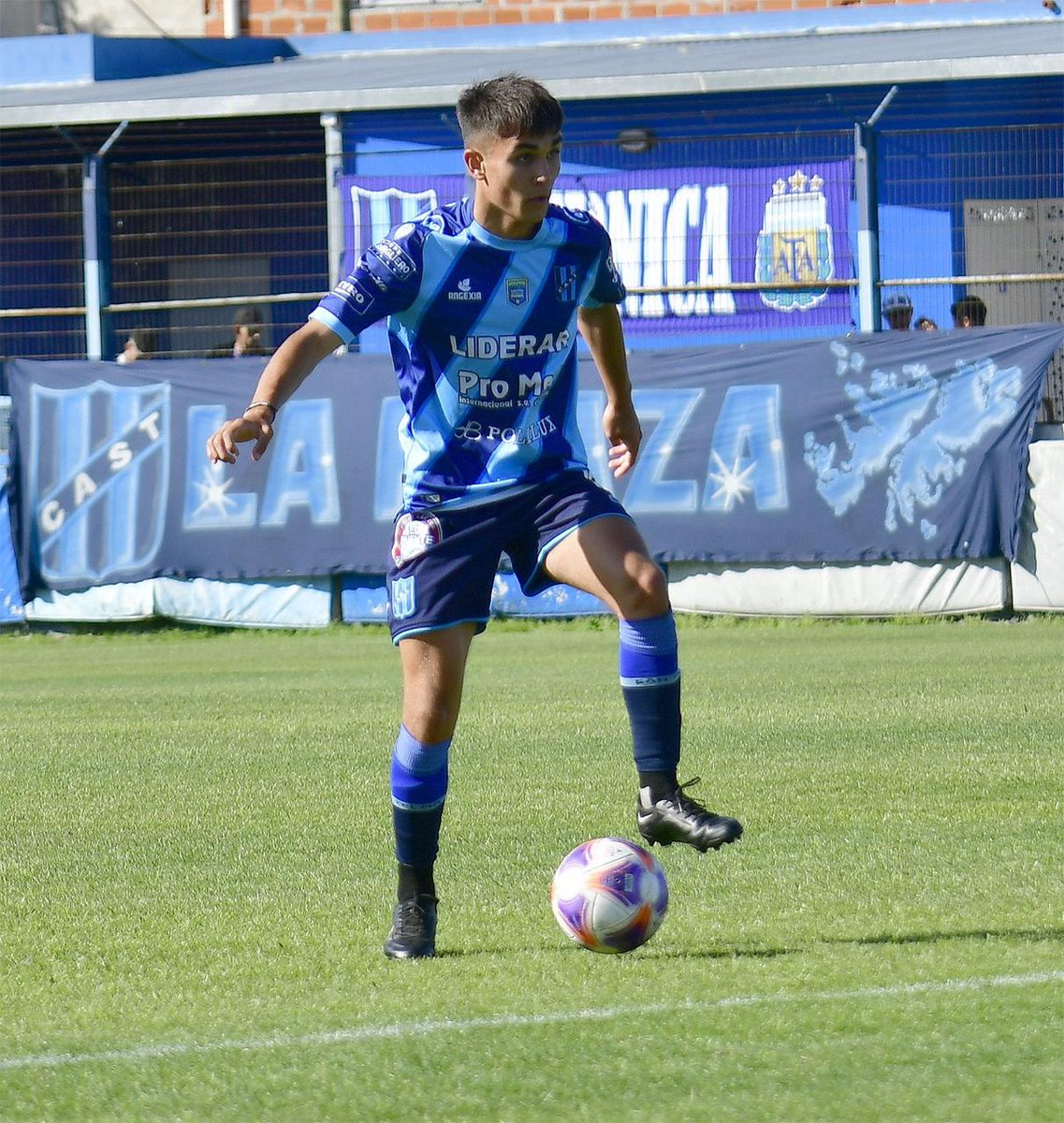 Vía Szeta tweet media