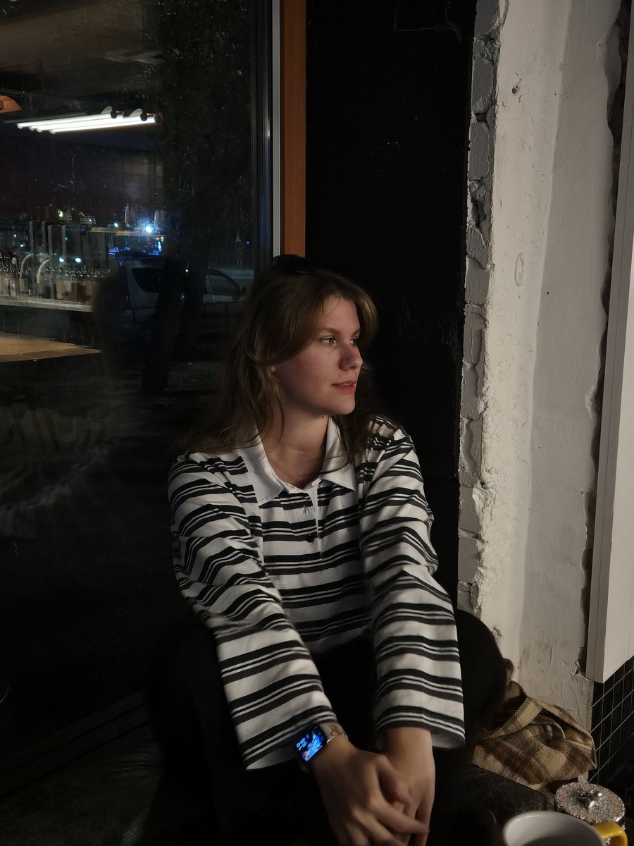 одичавшая клоунесса | когда синий и желтый, 🚍 tweet media