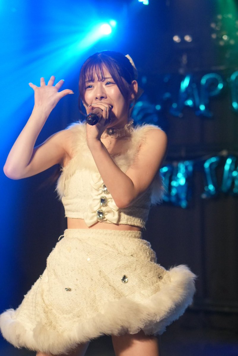 よしかず tweet media