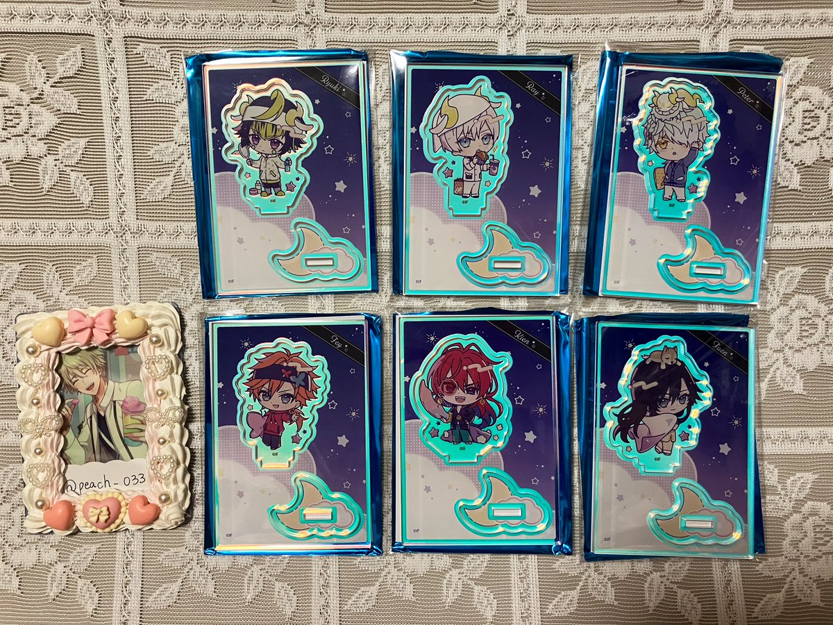 peach_033's tweet photo. 〖交換〗オトファン オトメイト ちびキャラ アクカ アクキー アクスタ アクブロ
譲
アクリルカード&amp;ネームキーホルダー┆琉輝・ミロ・ラウル・ヒムカ
アクリルスタンド┆ 琉輝・レイ・ピーター・フェイ・季苑・フエン
アクリルブロマイド┆レイ・ピーター・ラウル・琉輝・フエン・フェイ・季苑
↓ https://t.co/btWuKZvnjg