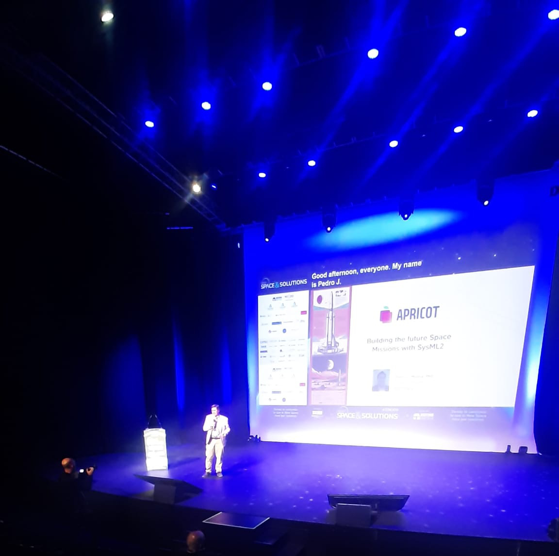 metad3v's tweet photo. Today at @NSpaceSolutions, @pmolinam  presented @apricot_tools .

We shared why SysML v2 matters as aerospace systems grow in complexity, and how Apricot helps teams bring it into a more practical and collaborative workflow.

Thanks to everyone who joined us.

#SysML2  #Apricot https://t.co/HDsLwFqlWF