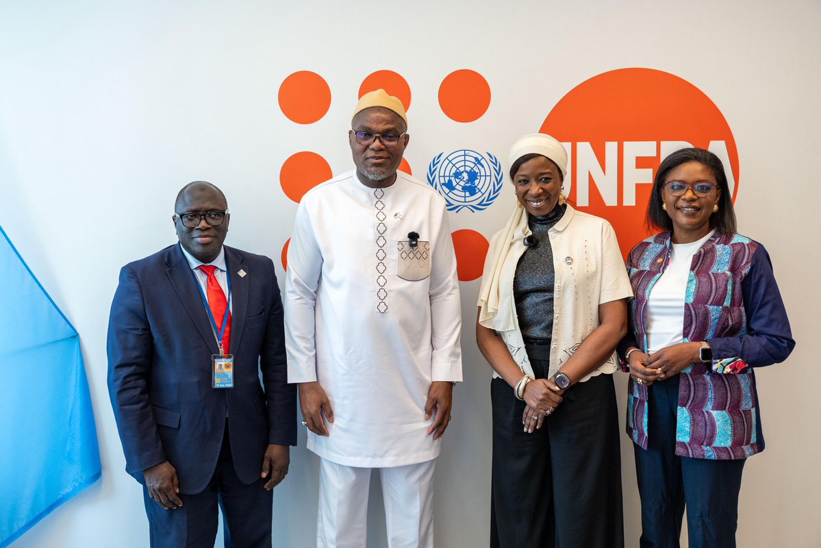 UNFPATheGambia's tweet image. At a bilateral meeting @CPD59⬇️

The Vice President of 🇬🇲 &amp;amp; the  @unfpachief reaffirmed their shared commitment to end preventable maternal deaths. 

The Gambia is advancing integrated community-led solutions to ensure no woman dies while giving life.

#MaternalHealth #CPD59