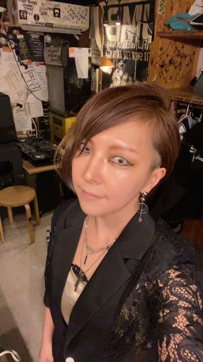 mariyaCOMezik's tweet photo. また楽し過ぎて一瞬で過ぎてしまった

目の前にイグ常連様がいて1番緊張したけどやっぱ「この曲はこうだよね！？ここが1番盛り上がるよね！？」って1番一緒に楽しめた、ありがとうございました😭
あーまたすぐやりたい

#コピリンピック
#satomisttrace
#existtrace https://t.co/VGVRZaP3qL