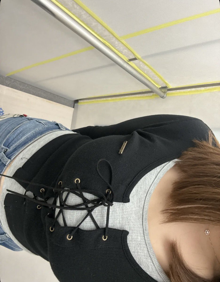 pxjo_om's tweet photo. 写真系出してなさすぎるから💦
お気に入りの服と桜🌸

#日常垢 #日常垢さんと繋がりたい https://t.co/3Pfu5IpEO7