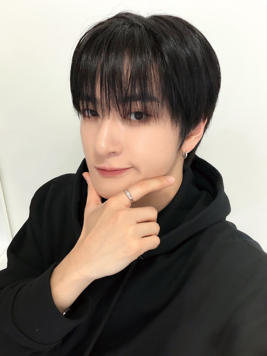 TRENDZ (트렌드지) tweet media