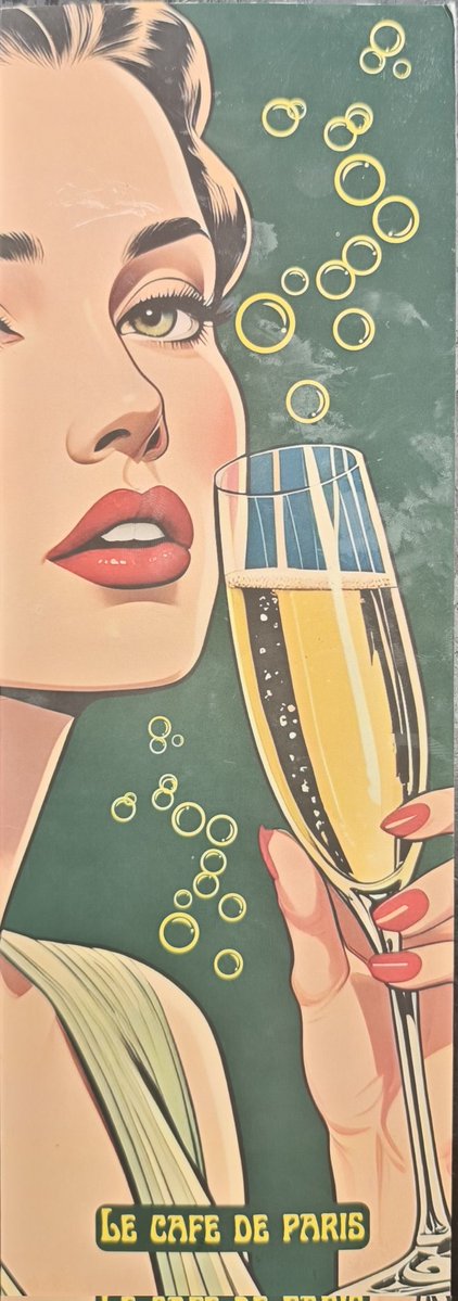 Escale gourmande au Café de Paris ✈️
Entre deux vols, ambiance chic et détendue, cocktails parfaitement maîtrisés 🍸 et service au top.

Mention spéciale à la barmaid : passion, précision et sourire — ça fait toute la différence. Une vraie énergie, inspirante pour toute une