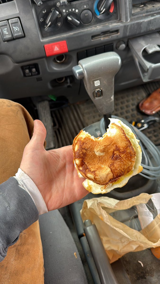 3rdEYEphone's tweet photo. @Maverik Remember when these breakfast sandwiches weren’t sliders? https://t.co/84YfhdiphY