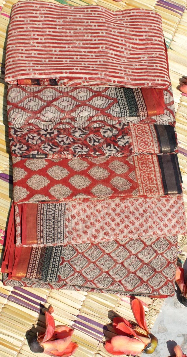Shilphaat's tweet photo. Bagru Hand Block-printed, Zari Border, soft kota-doriya cotton saree with matching blouse fabric.
.
Buy at https://t.co/0uWl2ZngFi
.
https://t.co/MvE3v8rP4H
.
#kotasari #blockprintedsaree  #sustainablefashion #naturaldyed #saree #sari #cottonsari #summersari #kotadoria #shilphaat https://t.co/2aqrhMmoLd
