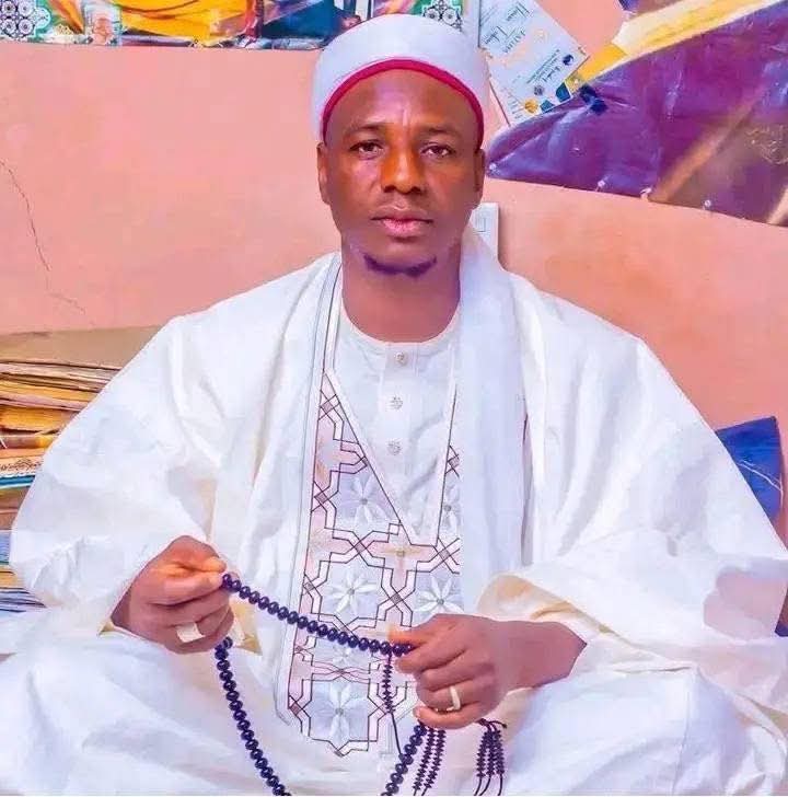 SLIMNAZI tweet media