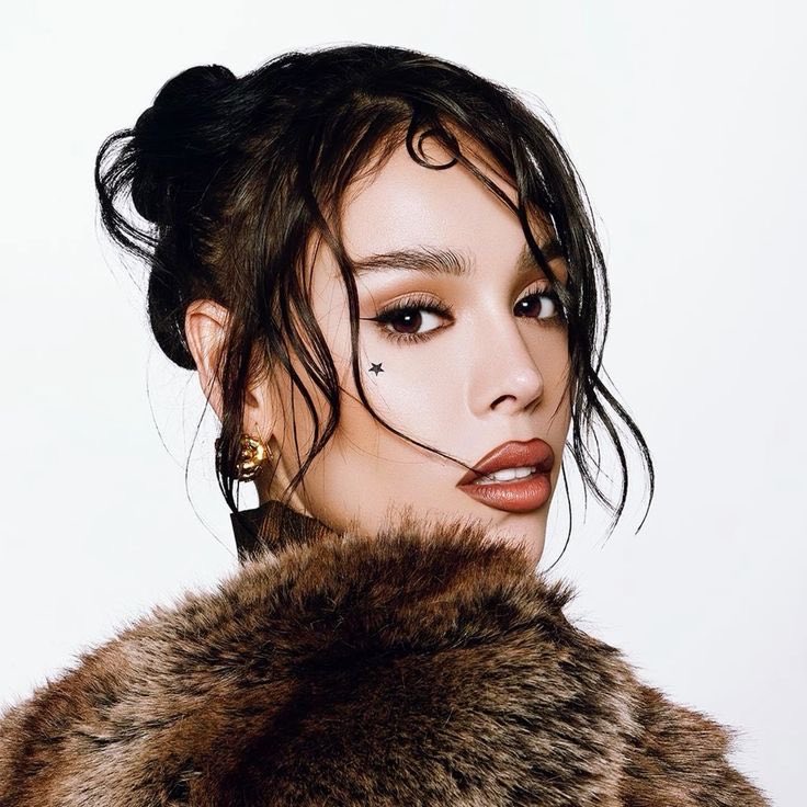 kosslay's tweet image. Daily Top Artistas Mexico:

DANNA PAOLA #OUT 

Cumple 268 días fuera de el Top apesar de haber sacado un reciente EP.