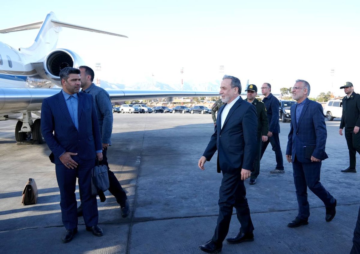 TruthTrumpPost's tweet image. JUST IN: 🇺🇸🇵🇰🇮🇷 Pakistan’s Army Chief, Field Marshal Asim Munir, has arrived in Tehran, where he was received by Foreign Minister Abbas Araghchi.

Munir has been a central figure in Pakistan’s mediation efforts between the U.S. and Iran.