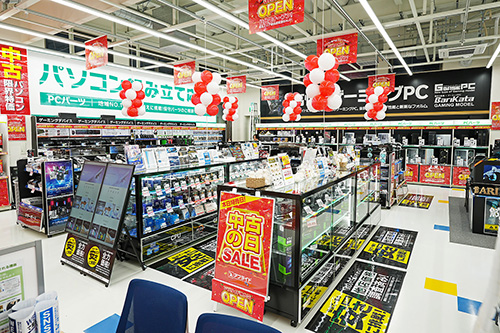 watch_akiba's tweet image. オープンしたばかりの大型PC販売店「アプライド仙台店」でPC組立イベントが開催、GIGABYTEのお得なセットでゲーミングPCを構築 akiba-pc.watch.impress.co.jp/docs/topic/spe… #Sponsored