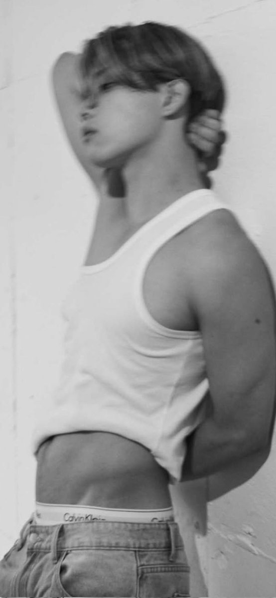 朝霧キア tweet media