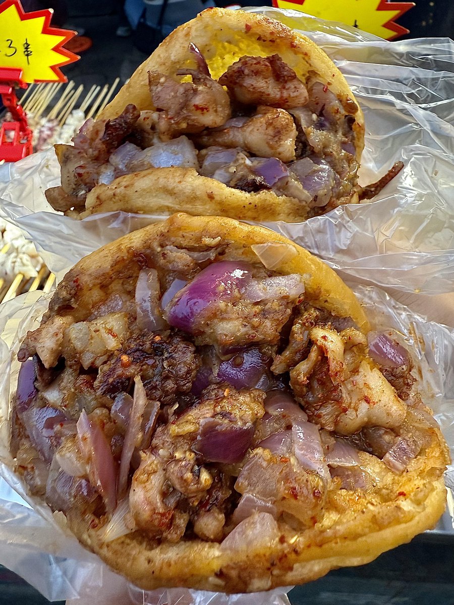 Voodoo †  tweet media