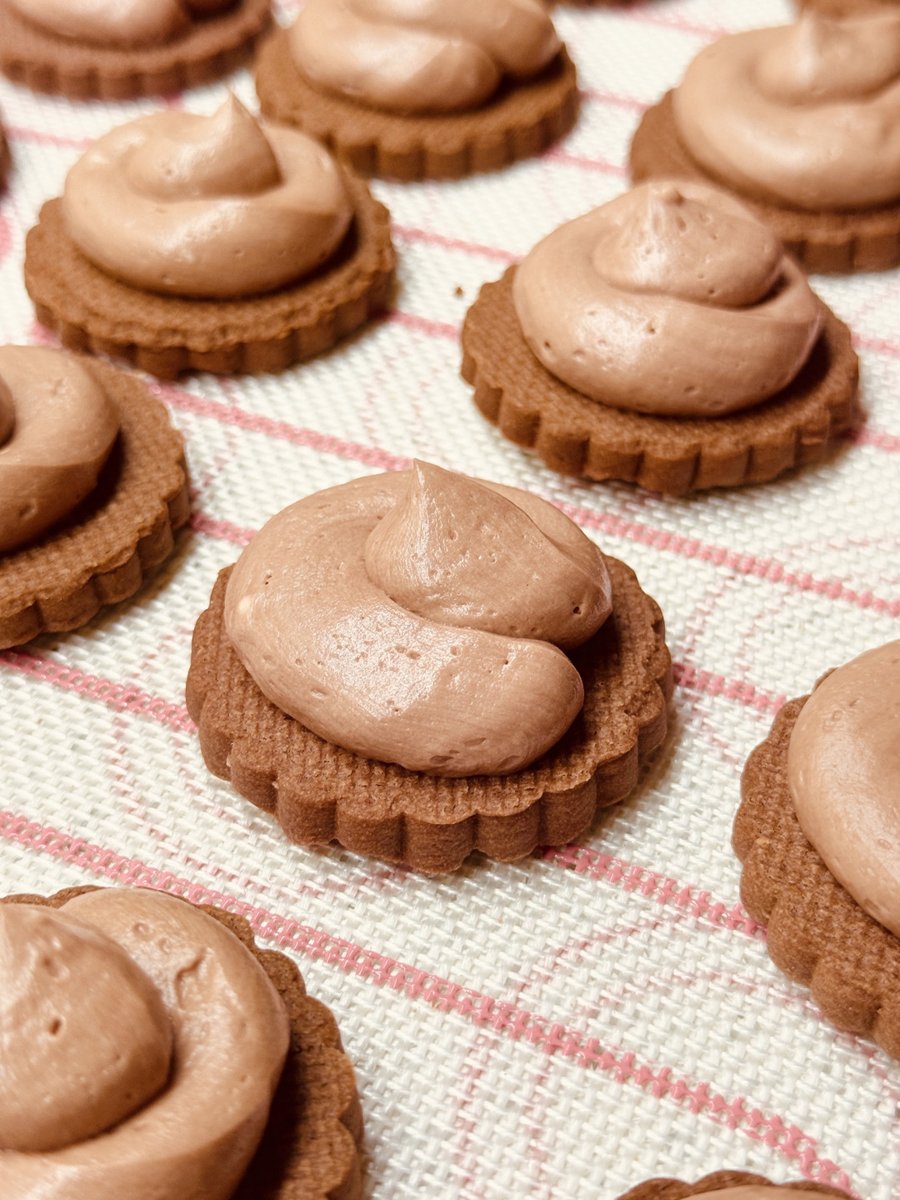 gina lawson tweet media