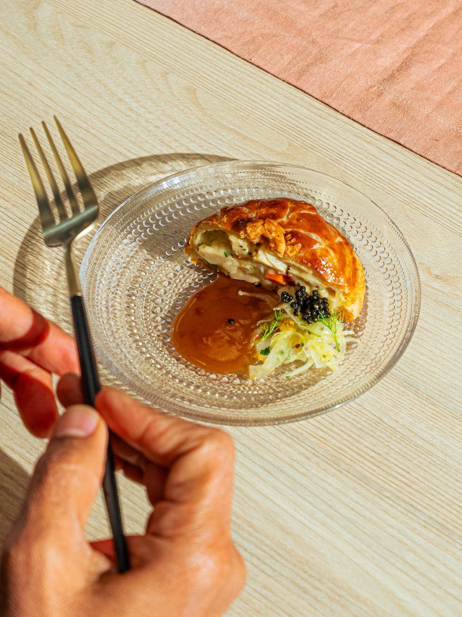 UPSIDEfoods's tweet image. Pan-fried, deep-fried, chicken-pot-pie’d. We mapped 120 flavor attributes to rebuild chicken from scratch. Now you can taste exactly what that means: chicken without compromise. How do you describe the taste of chicken?