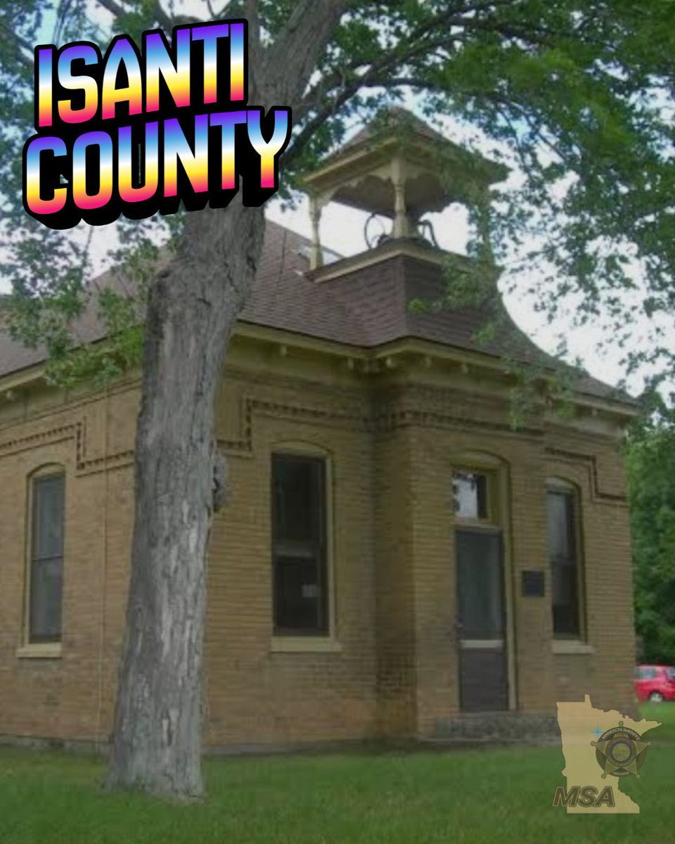 MNSheriffs's tweet photo. 🐾 Scout found his way to Isanti County!

🍽️ Pinebrook (former schoolhouse)
🍗 Brass Rail (“world-famous” chicken 👀)
🏫 West River School (est. 1882)

Fun fact: “Isanti” means “Knife” in Dakota

History + food = undefeated combo
#ScoutOutMinnesota #MNSheriffs https://t.co/mq0tPfa6Lt